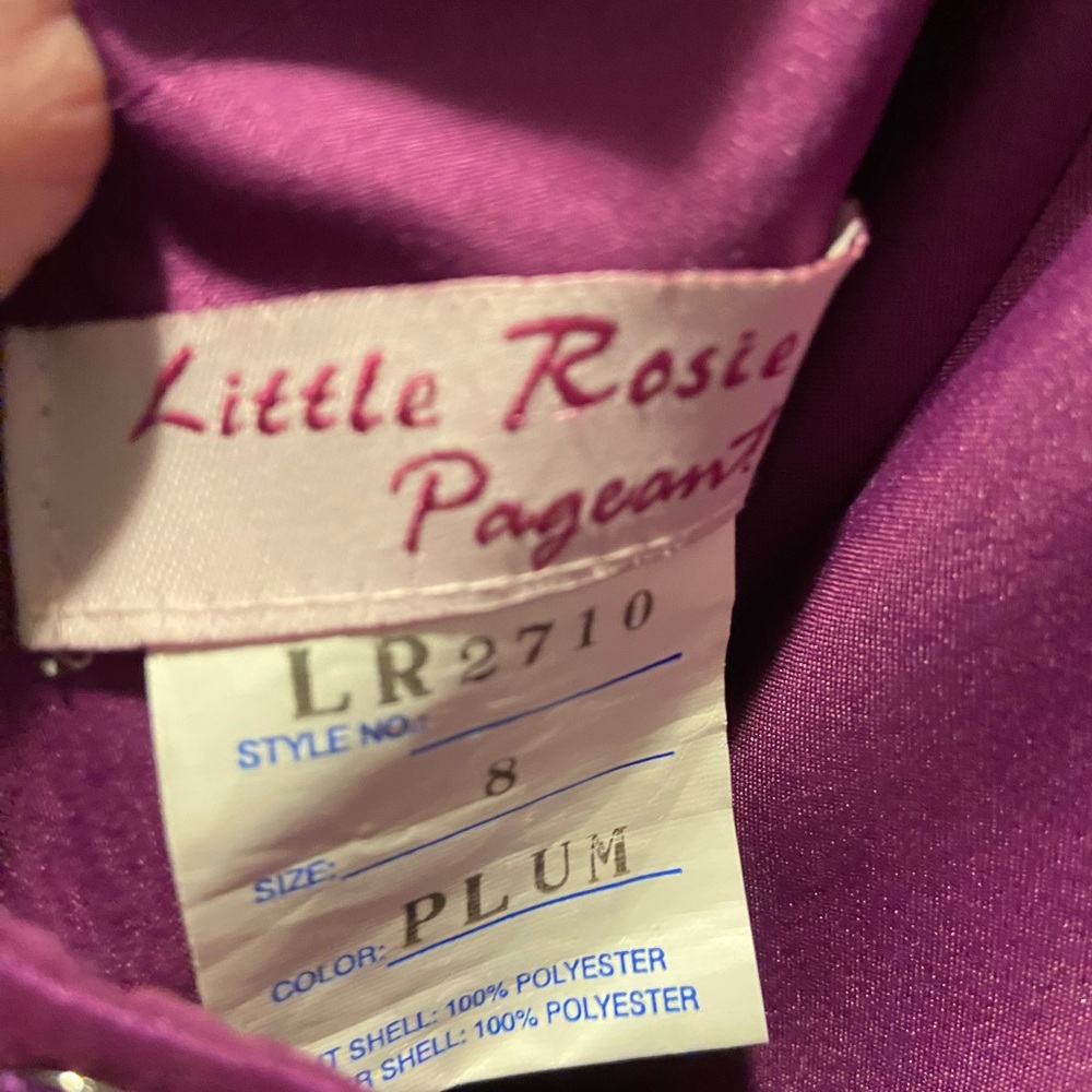 Little Rosie worn once, no alterations
